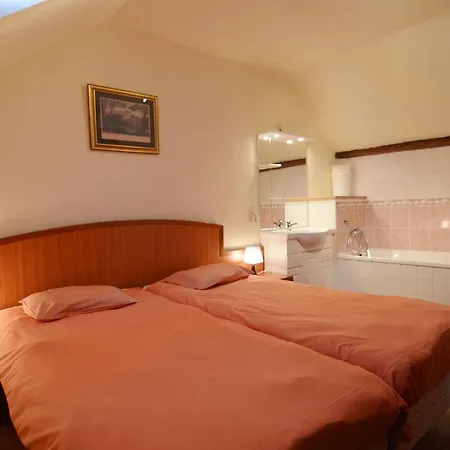 Holiday home Lush In With Private Pool