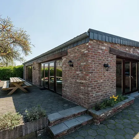 Lush In With Private Pool Waimes